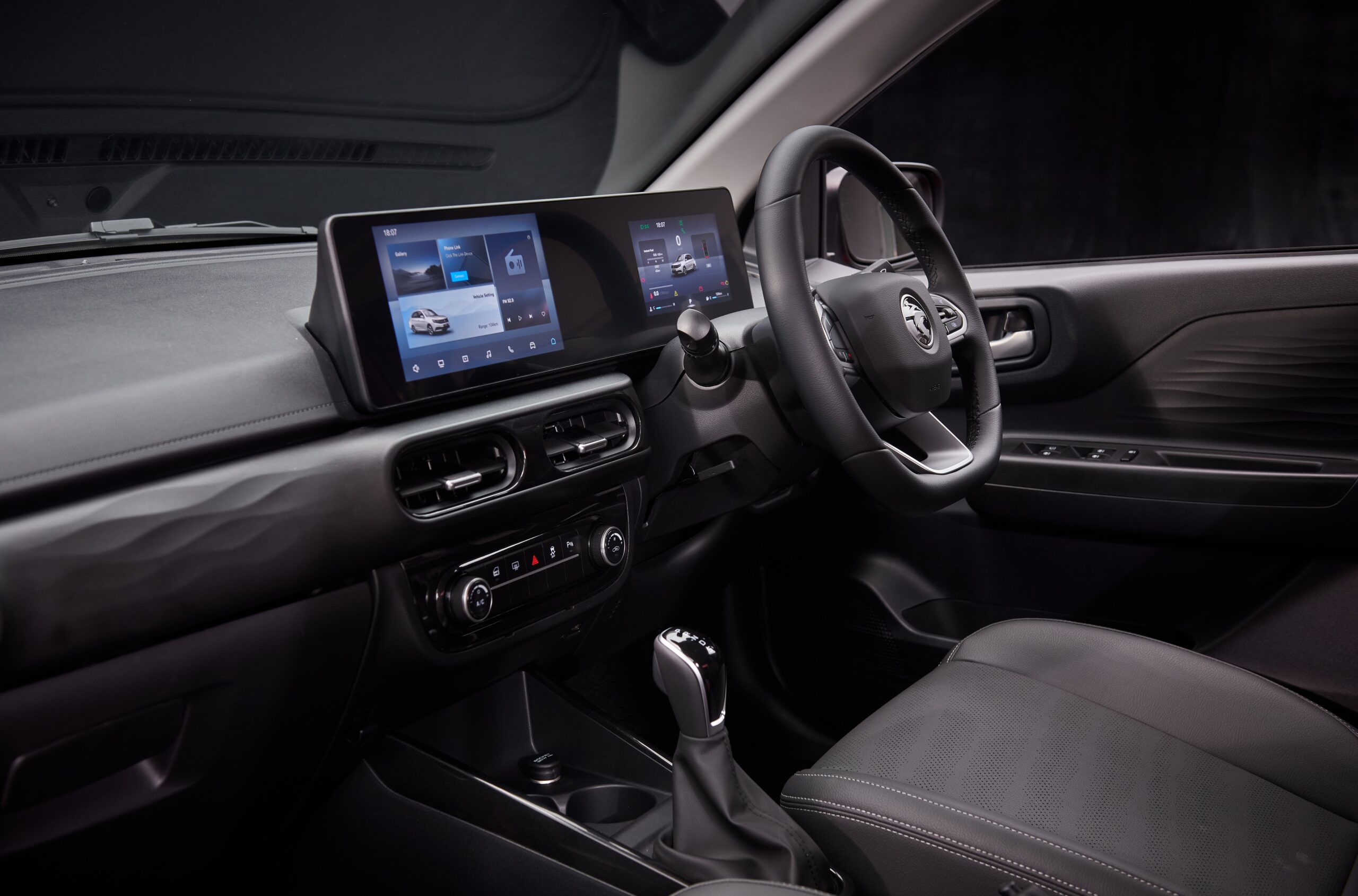 2026-Proton-Saga-1.5-Premium-MC3-Ruby-Red-official-photo-131